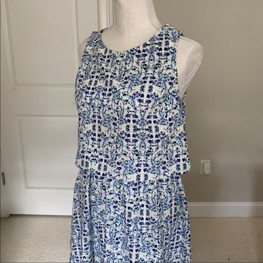 Skies are Blue Sleeveless Pop-over dress - Picture 6 of 13